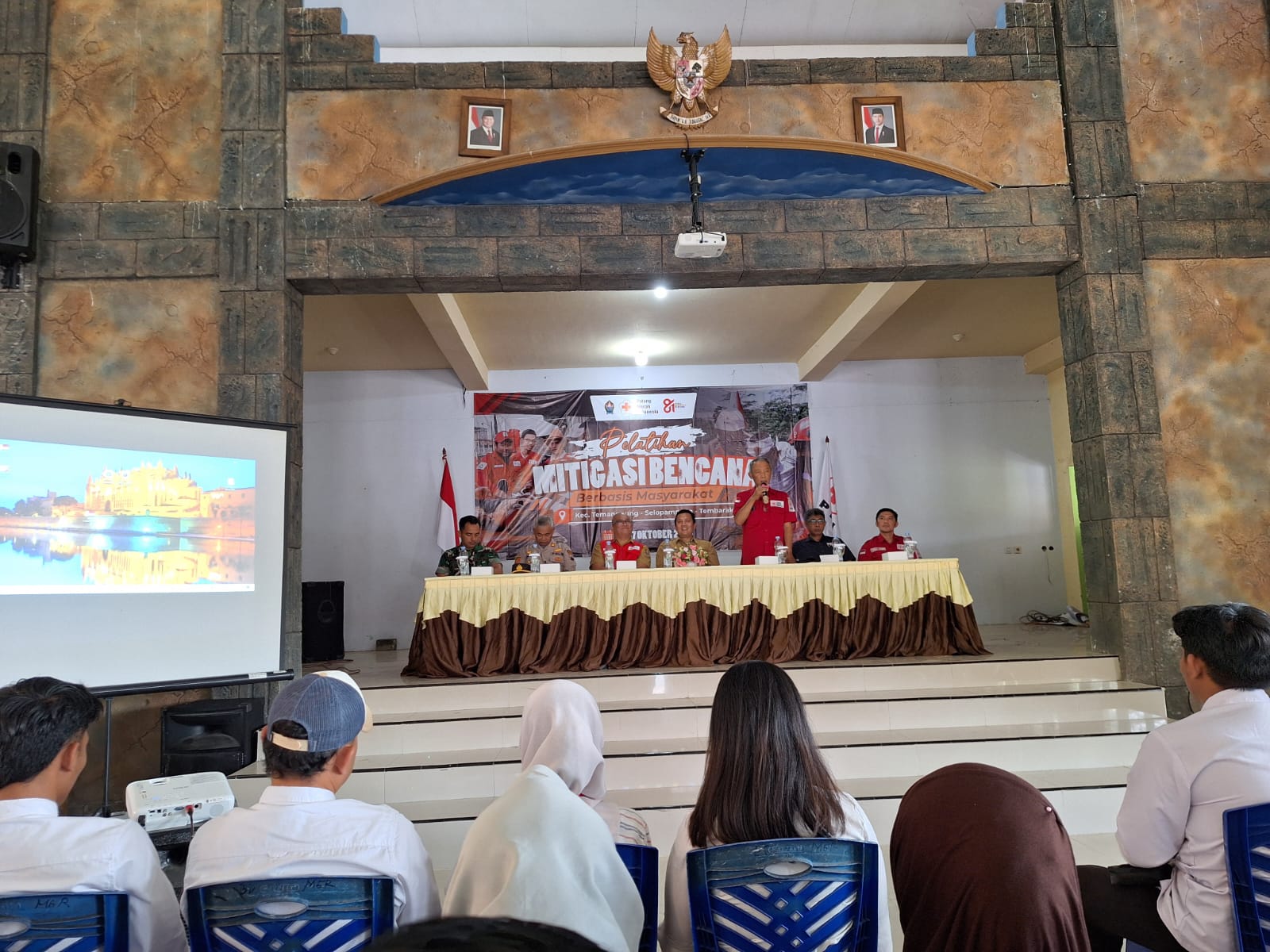 Gambar Berita